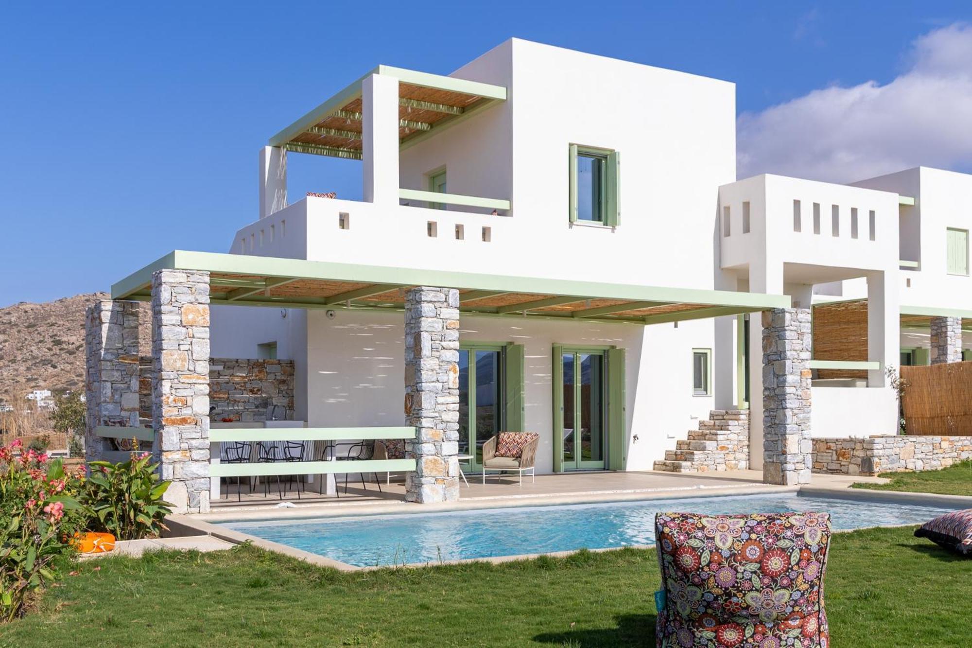 מיקרי ויגלה Plioni Villas & Suites מראה חיצוני תמונה