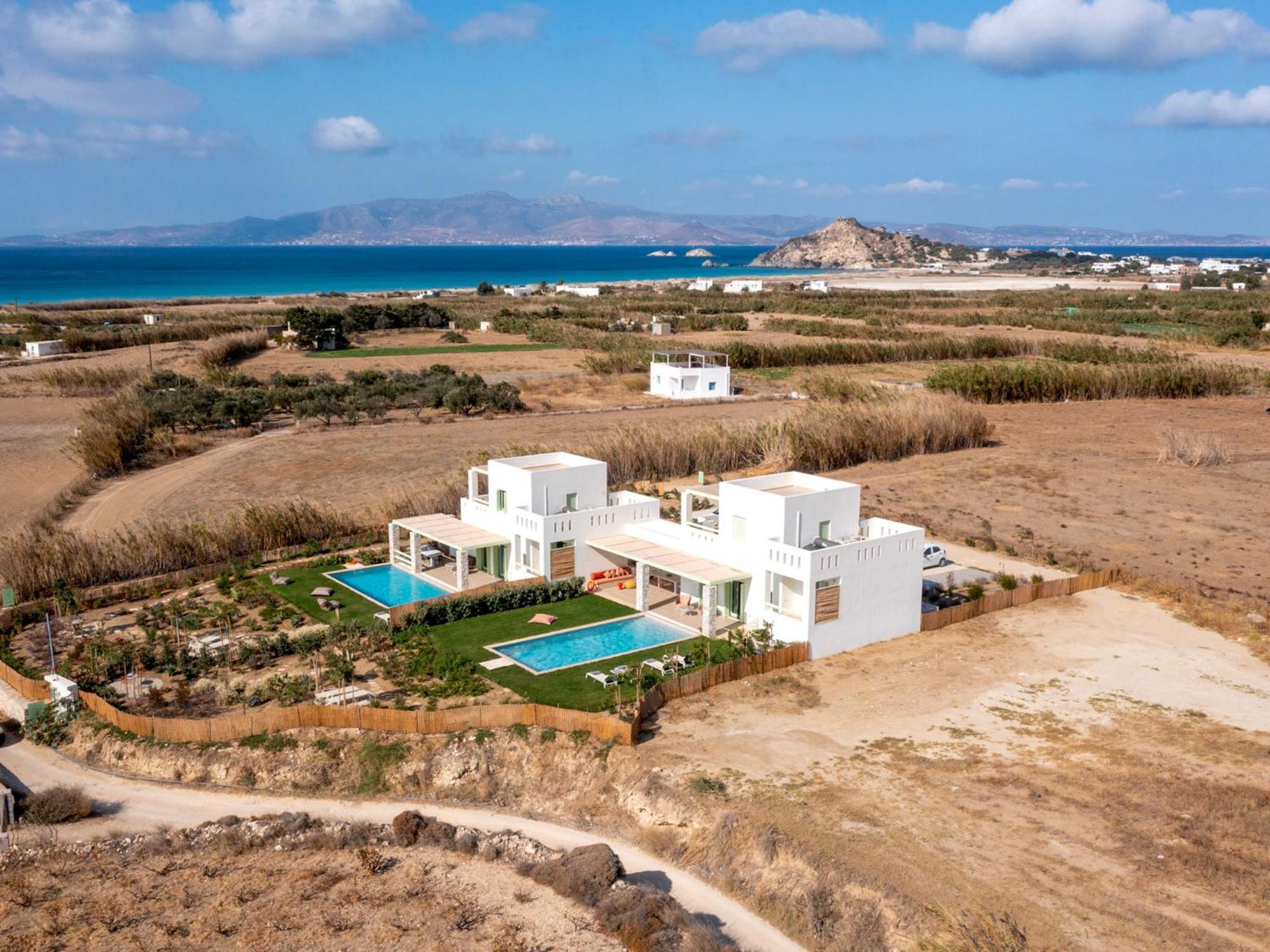 מיקרי ויגלה Plioni Villas & Suites מראה חיצוני תמונה